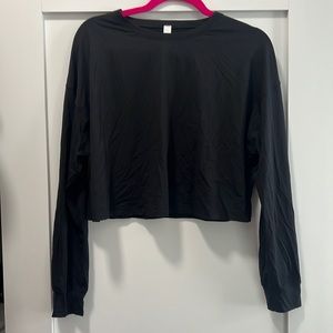 Black Lululemon cropped shirt size 8